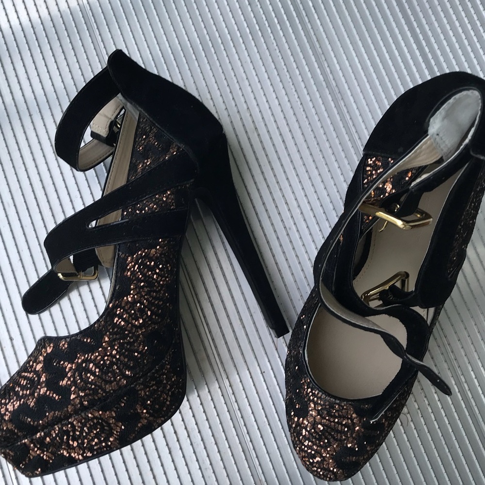 COLIN STEWART WOMEN’S SEQUIN VELVET BLACK GOLD